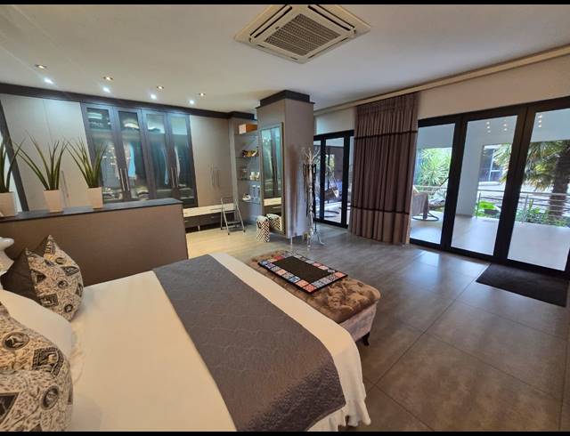 5 BEDROOM HOUSE FOR SALE IN THREE RIVERS EAST